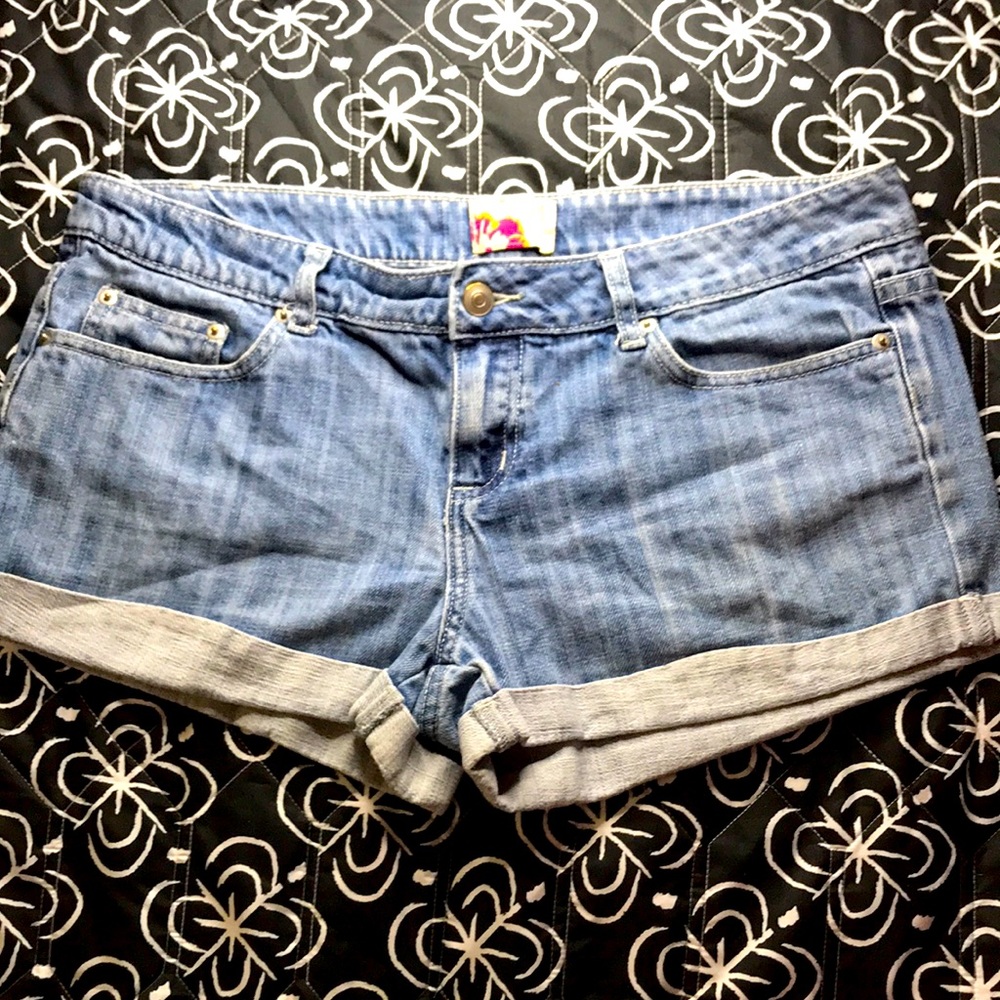 Forever 21 Denim Curvy Shorts